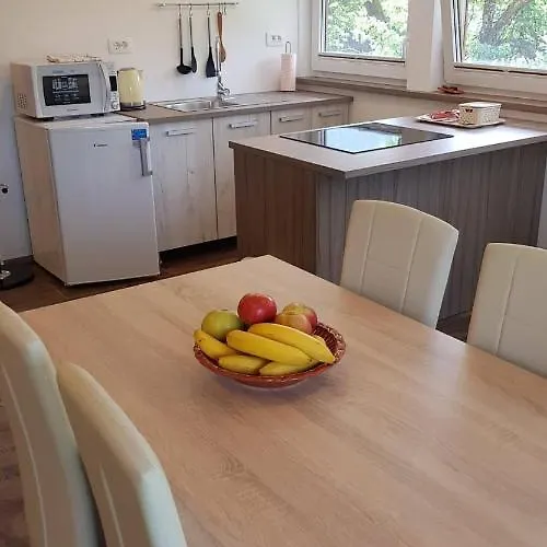 Apartma Cifra בגונג'ה נה גורנג'סקם